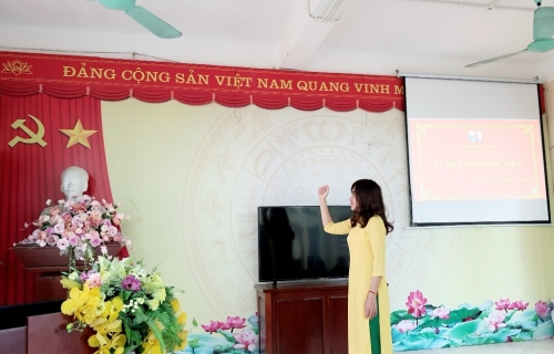 Chi bộ Giáo dục tổ chức kết nạp Đảng viên mới