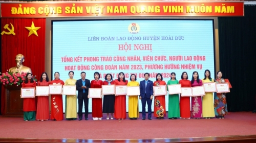 Công đoàn nhận Bằng khen của Tổng LĐLĐ Việt Nam; Bằng khen của LĐLĐ