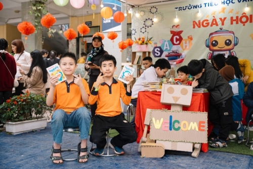 Hội sách xuân - Ngày hội Stem - Giáo dục di sản văn hóa địa phương năm học 2023 - 2024
