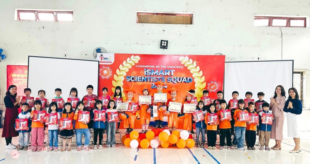 Ismarters trường Tiểu học Vân Canh tranh tài - giải đấu Scientists Squad 2024