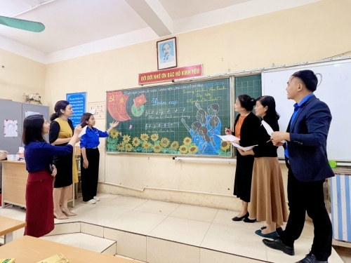 Chi đoàn trường với hội thi \