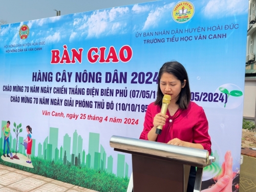 Hội Nông dân xã Vân Canh bàn giao Hàng cây nông dân cho trường Tiểu học Vân Canh