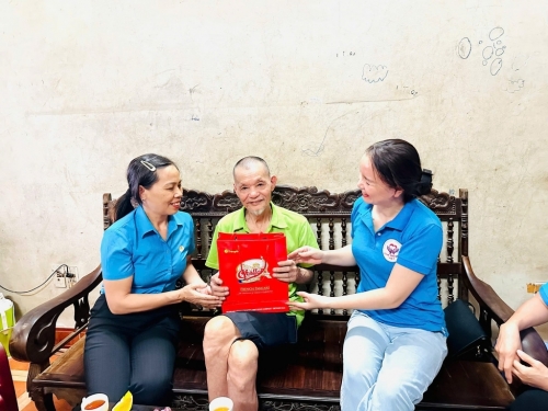 Trường Tiểu học Vân Canh với hoạt động tri ân kỷ niệm 77 năm Ngày Thương binh Liệt sỹ 27/7