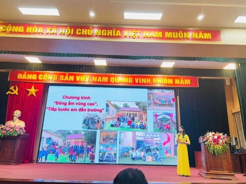 Cô giáo Tạ Thị Vui đạt giải Nhất chung khảo giải thưởng \