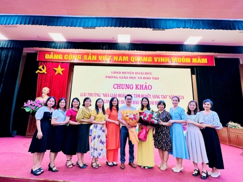 Cô giáo Tạ Thị Vui đạt giải Nhất chung khảo giải thưởng \