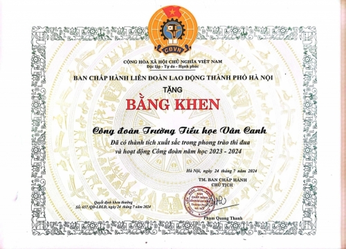 Công đoàn trường nhận Bằng khen \