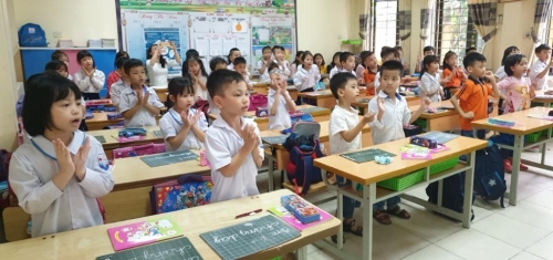 Tiết học vui tươi và hấp dẫn của lớp 1A1