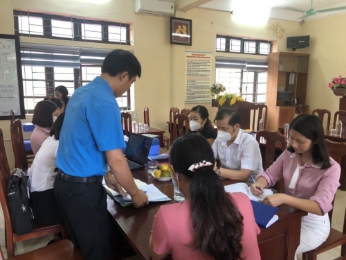Trường đón đoàn kiểm tra Liên Đoàn Lao Động