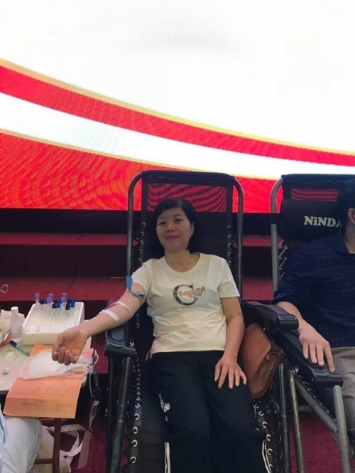 Công đoàn trường hiến máu tình nguyện năm 2021