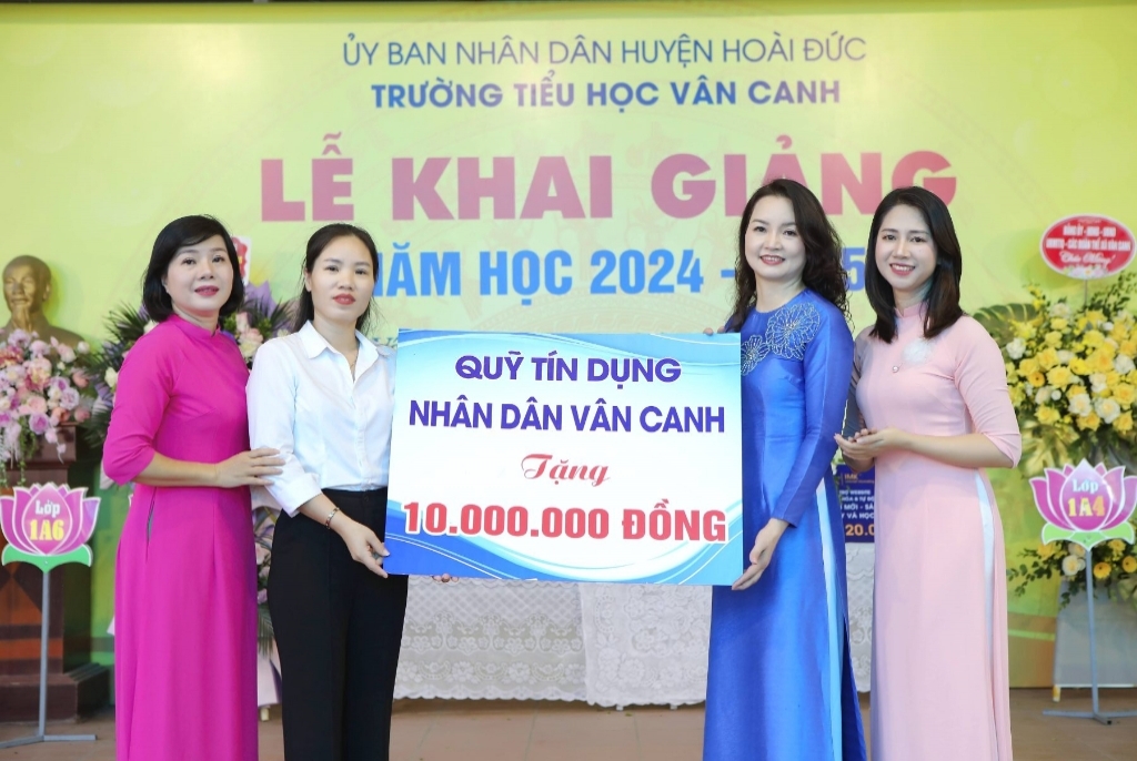 Trường tiểu học Vân Canh tổ chức khai giảng năm học mới 2024-2025