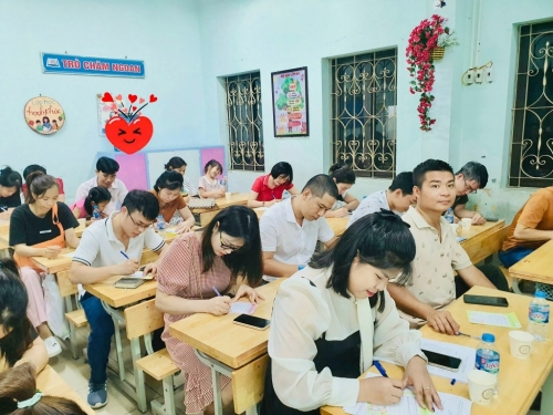 Trường Tiểu học Vân Canh tổ chức Hội nghị Cha mẹ học sinh năm học 2024-2025