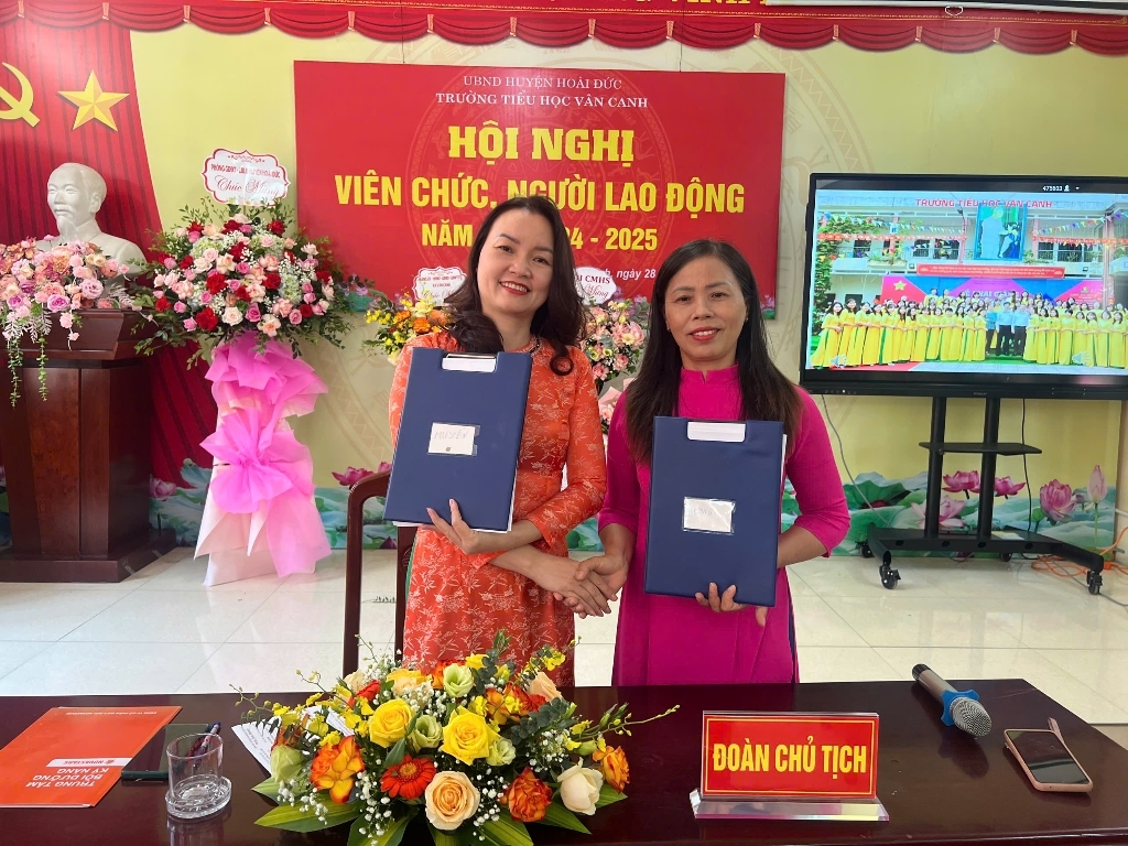 Trường Tiểu học Vân Canh tổ chức Hội nghị viên chức - người lao động năm học 2024-2025