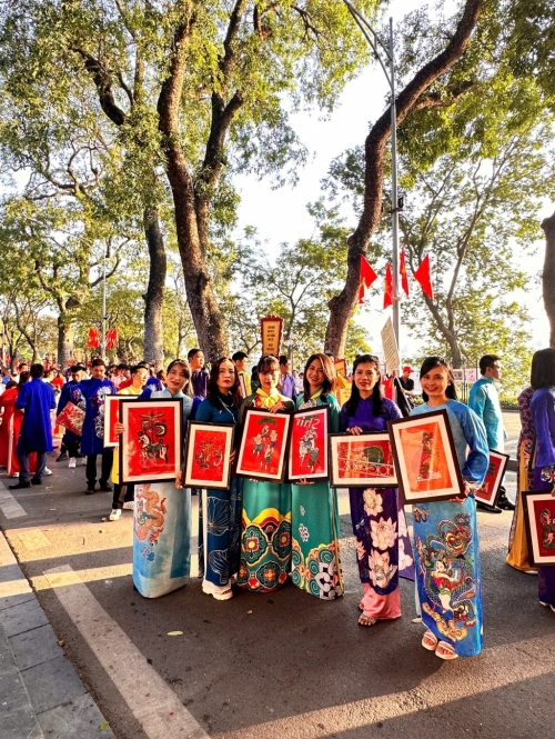 Trường Tiểu học Vân Canh tham dự \