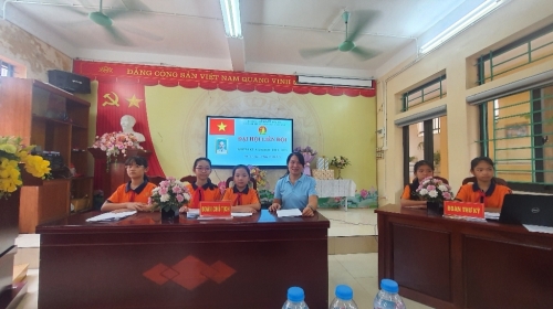 Đại hội Liên Đội trường Tiểu học Vân Canh năm học 2024-2025