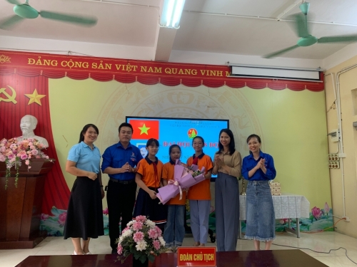 Đại hội Liên Đội trường Tiểu học Vân Canh năm học 2024-2025