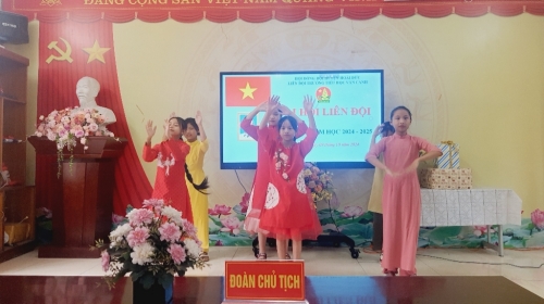 Đại hội Liên Đội trường Tiểu học Vân Canh năm học 2024-2025