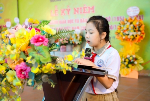 Trường Tiểu học Vân Canh tổ chức kỷ niệm ngày Nhà giáo Việt Nam 20/11