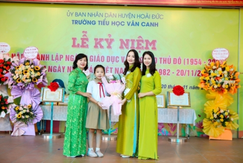 Trường Tiểu học Vân Canh tổ chức kỷ niệm ngày Nhà giáo Việt Nam 20/11