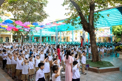 Trường Tiểu học Vân Canh tổ chức kỷ niệm ngày Nhà giáo Việt Nam 20/11