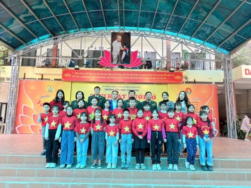 Trường Tiểu học Vân Canh tổ chức giao lưu, nói chuyện nhân kỷ niệm 80 ngày TL QĐND Việt Nam 22/12