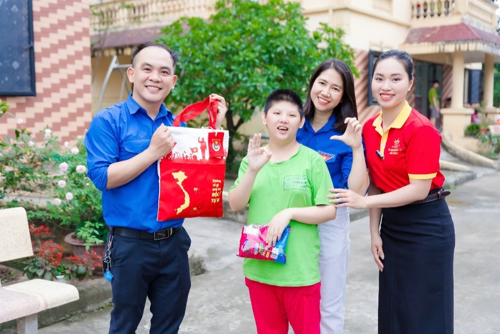 Các hoạt động ý nghĩa chào mừng kỉ niệm 50 năm ngày giải phóng miền nam (30/4/1975-30/4/2025)