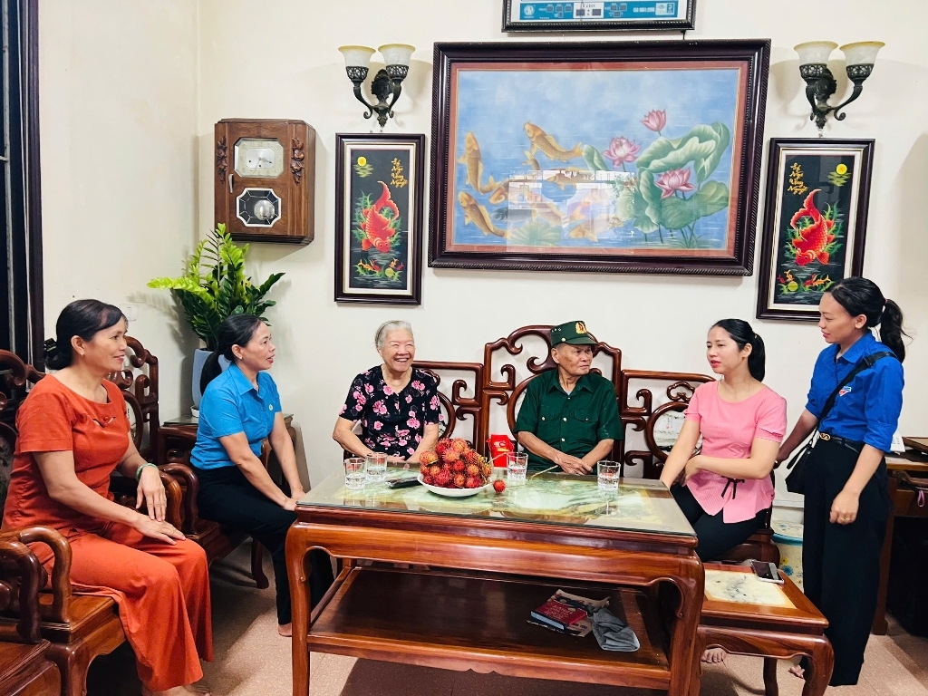 Hoạt động tri ân người có công nhân dịp 27/7
