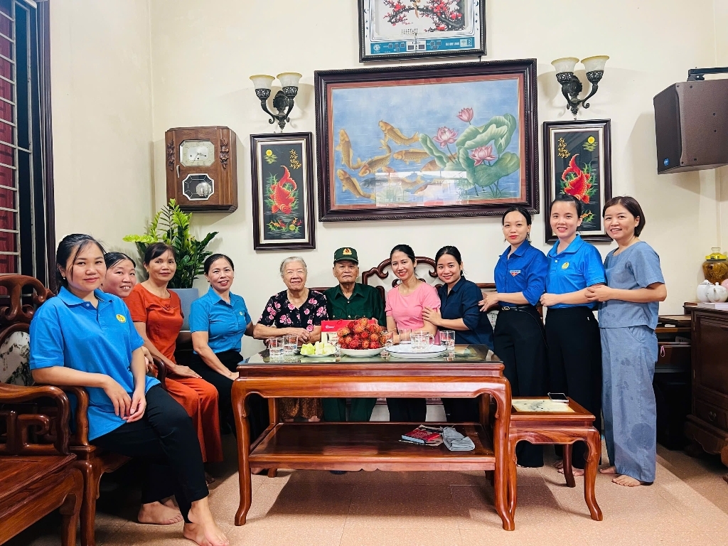 Hoạt động tri ân người có công nhân dịp 27/7