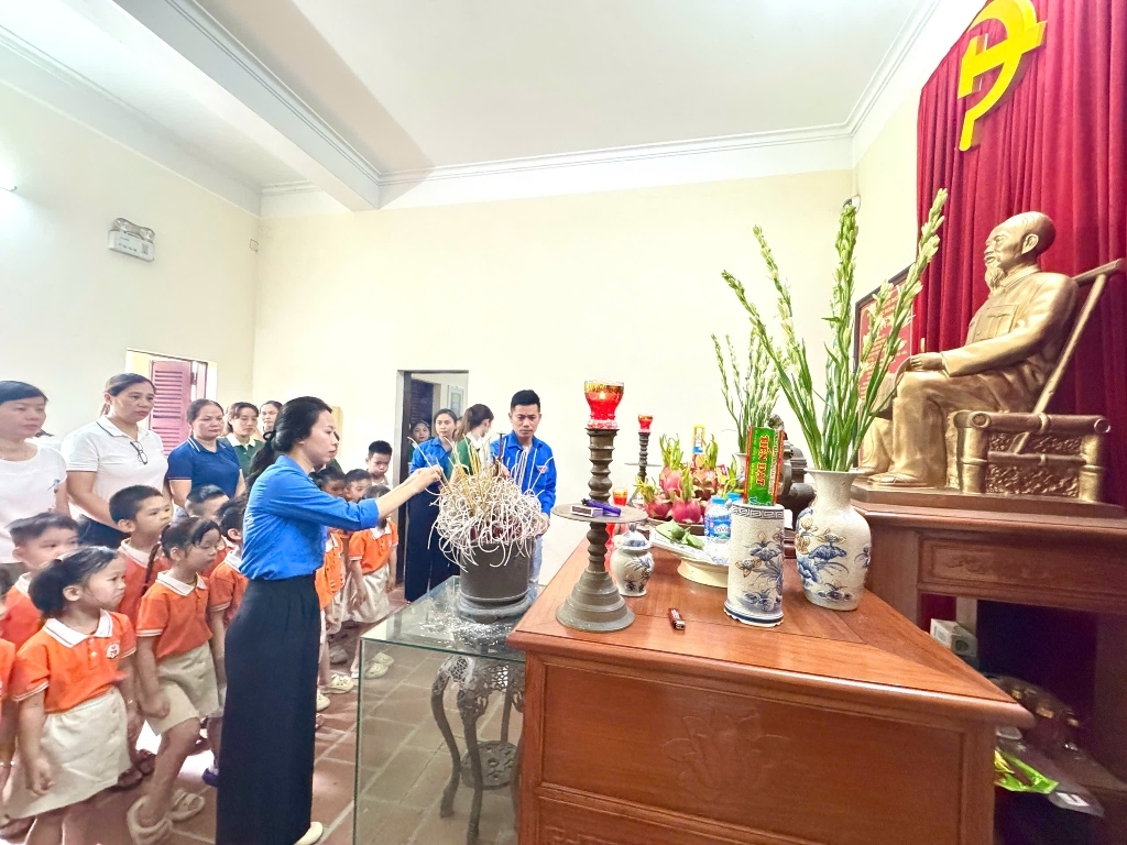 Kỉ niệm 78 năm ngày Thương binh - Liệt sĩ 27/7 - Có một bài ca không bao giờ quên