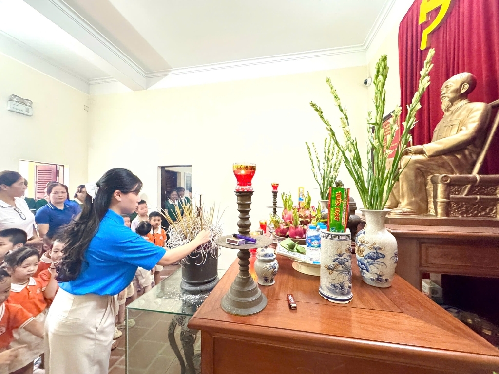 Kỉ niệm 78 năm ngày Thương binh - Liệt sĩ 27/7 - Có một bài ca không bao giờ quên
