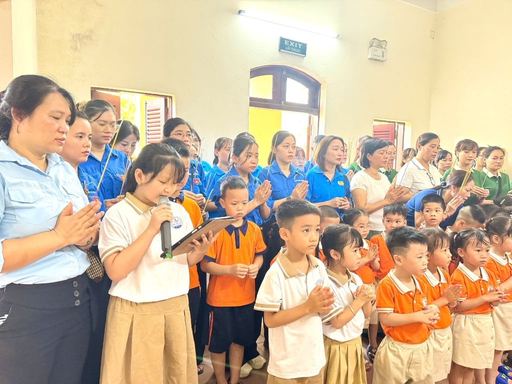 Kỉ niệm 78 năm ngày Thương binh - Liệt sĩ 27/7 - Có một bài ca không bao giờ quên