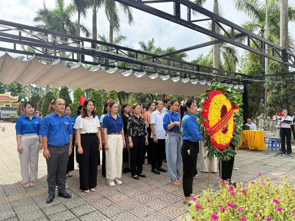 Kỉ niệm 78 năm ngày Thương binh - Liệt sĩ 27/7 - Có một bài ca không bao giờ quên
