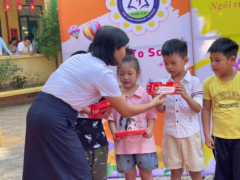 Hành trang vào lớp 1 - Hành trình của những ước mơ