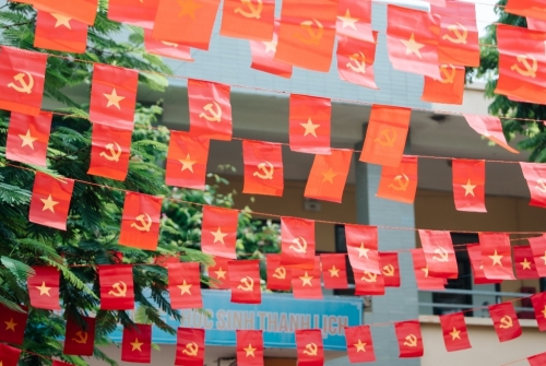Rực rỡ màu cờ chào mừng 80 năm Quốc khánh nước CHXHCN Việt Nam (02/9/1945-02/9/2025)