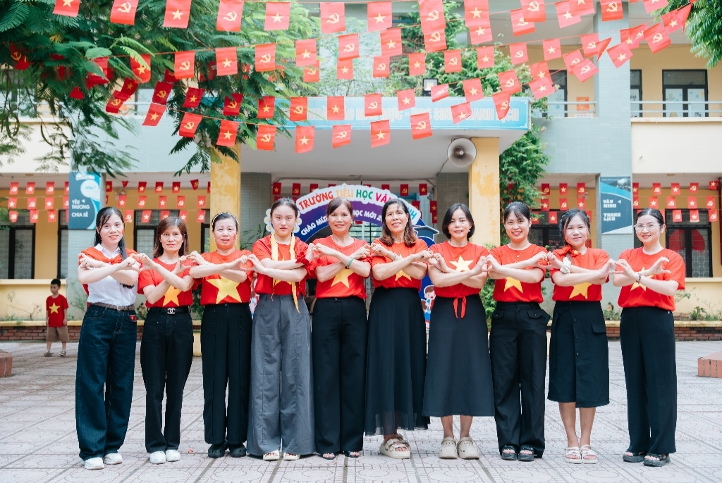 Rực rỡ màu cờ chào mừng 80 năm Quốc khánh nước CHXHCN Việt Nam (02/9/1945-02/9/2025)