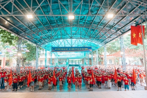 Rực rỡ màu cờ chào mừng 80 năm Quốc khánh nước CHXHCN Việt Nam (02/9/1945-02/9/2025)