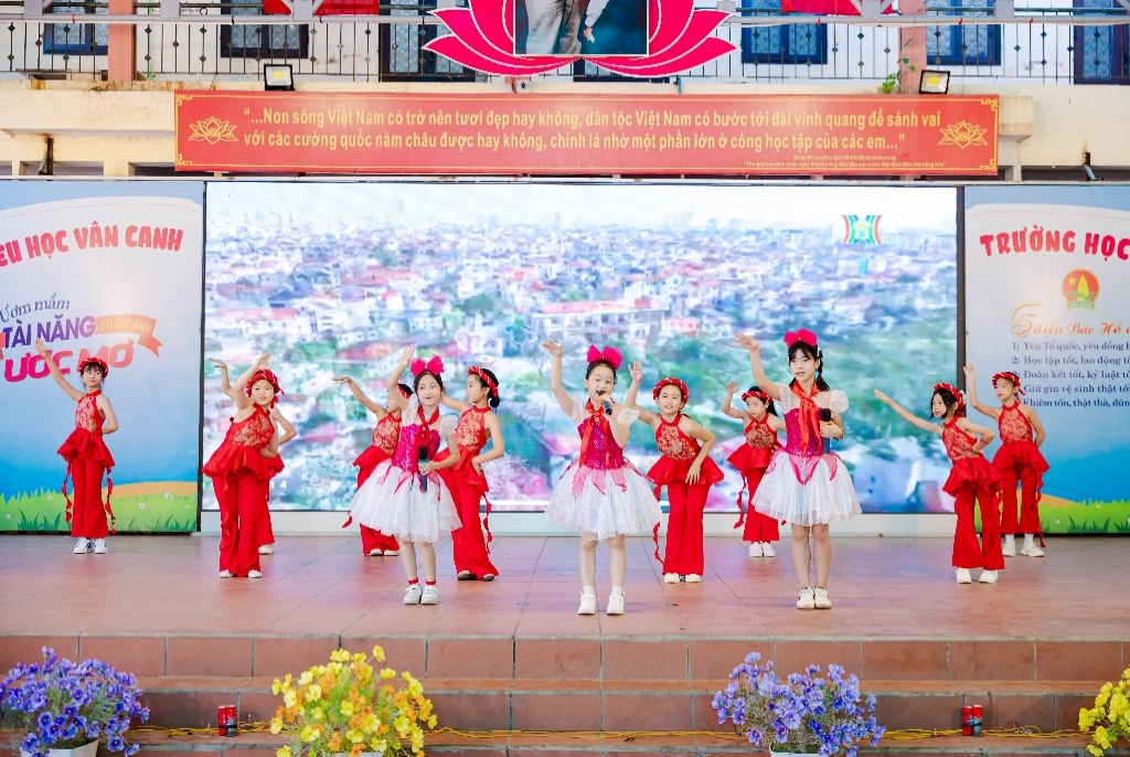 Lễ phát động Tuần lễ hưởng ứng học tập suốt đời năm 2025, xã Sơn Đồng