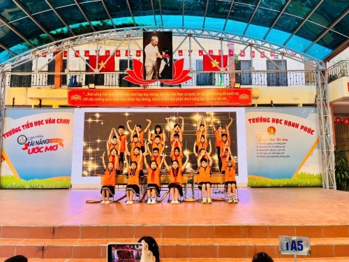 Chào mừng ngày Phụ nữ Việt Nam 20/10