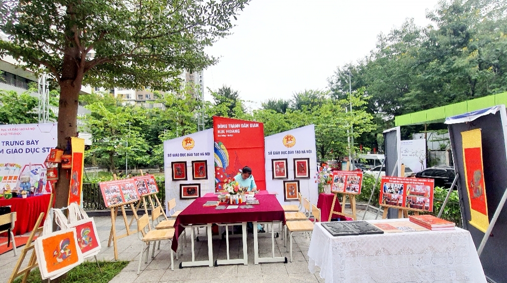 Tiểu học Vân Canh xây dựng "Trường học hạnh phúc"-Đưa dòng tranh đỏ Kim Hoàng tới giáo dục Thủ đô