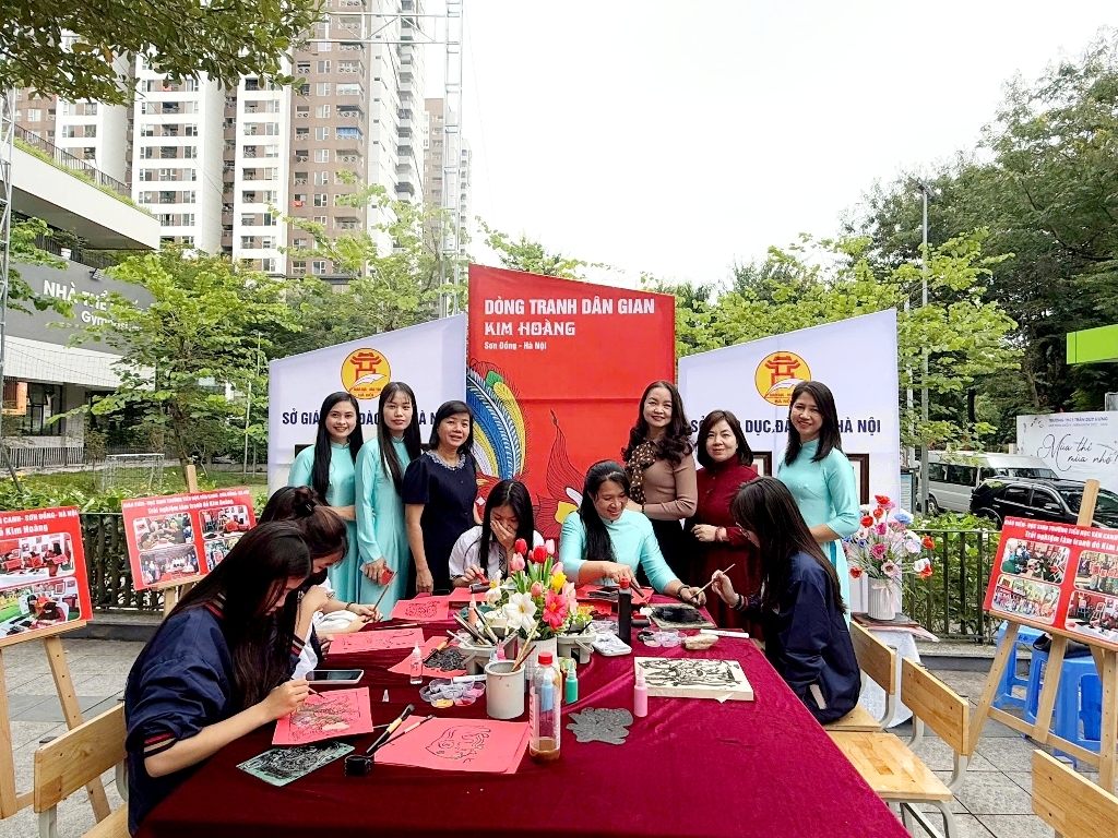 Tiểu học Vân Canh xây dựng "Trường học hạnh phúc"-Đưa dòng tranh đỏ Kim Hoàng tới giáo dục Thủ đô