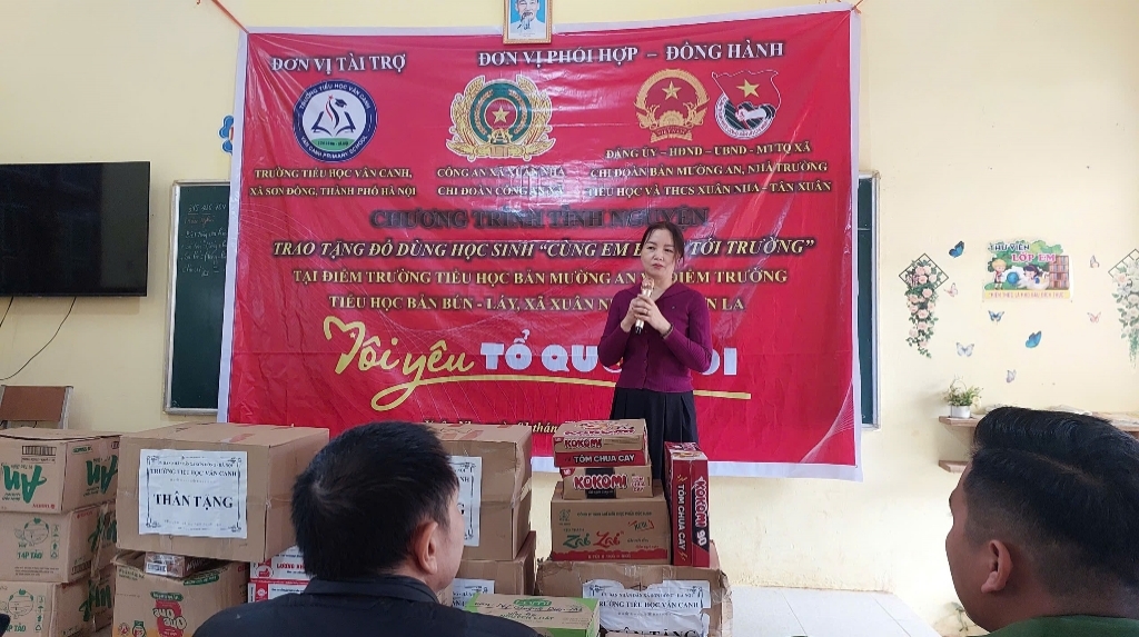 Hành trình "Tôi yêu Tổ quốc tôi" - Trao gửi yêu thương tới miền biên cương Sơn La