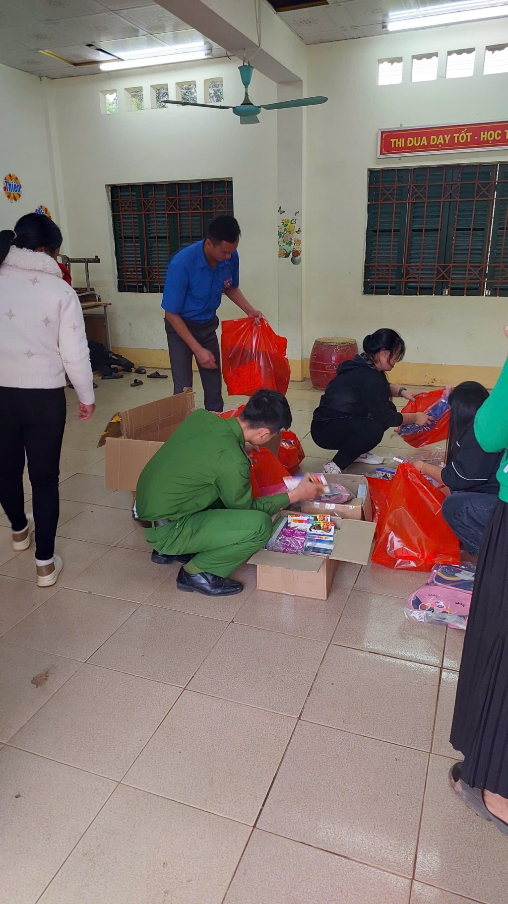 Hành trình "Tôi yêu Tổ quốc tôi" - Trao gửi yêu thương tới miền biên cương Sơn La