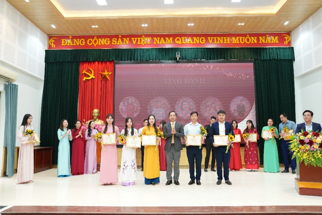 Trường Tiểu học Vân Canh đạt thành tích cao tại hội thi Giáo viên giỏi cấp tiểu học xã Sơn Đồng