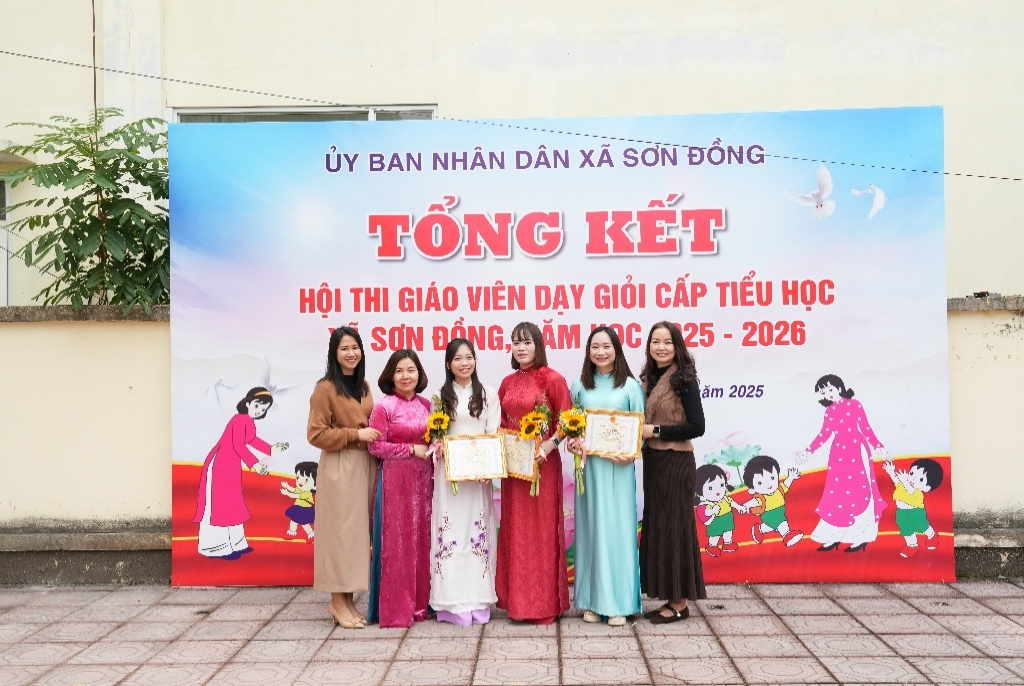 Trường Tiểu học Vân Canh đạt thành tích cao tại hội thi Giáo viên giỏi cấp tiểu học xã Sơn Đồng