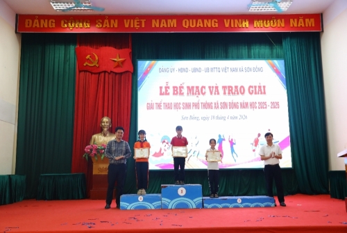 Trường tiểu học Vân Canh đạt giải Ba toàn đoàn tại Giải thể thao HSPT xã Sơn Đồng, lần thứ I