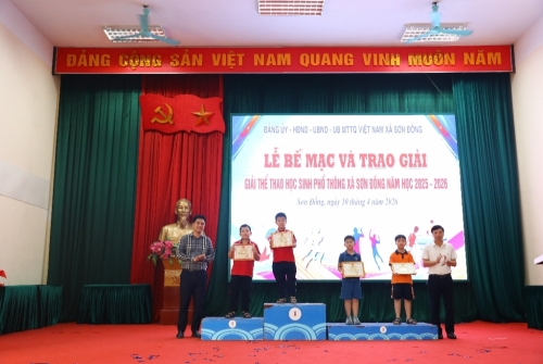 Trường tiểu học Vân Canh đạt giải Ba toàn đoàn tại Giải thể thao HSPT xã Sơn Đồng, lần thứ I