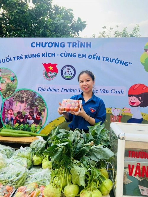 Tháng Thanh niên - Tuổi trẻ xung kích - Cùng em đến trường