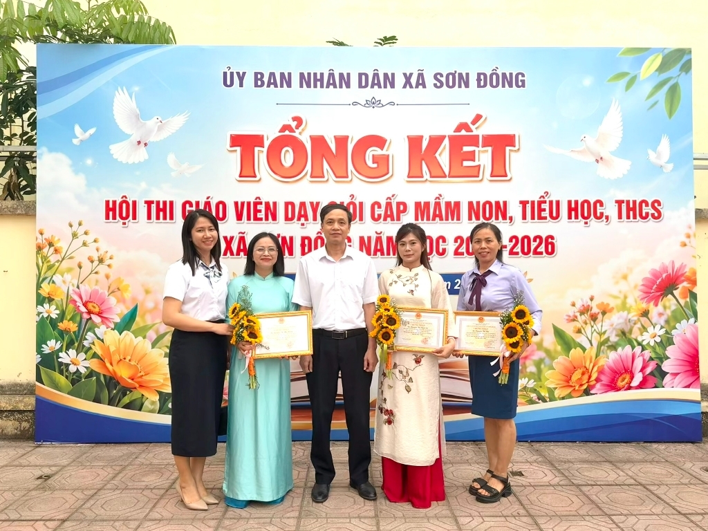 Giáo viên trường Tiểu học Vân Canh tham dự hội thi Giáo viên giỏi xã Sơn Đồng (Đợt 2)
