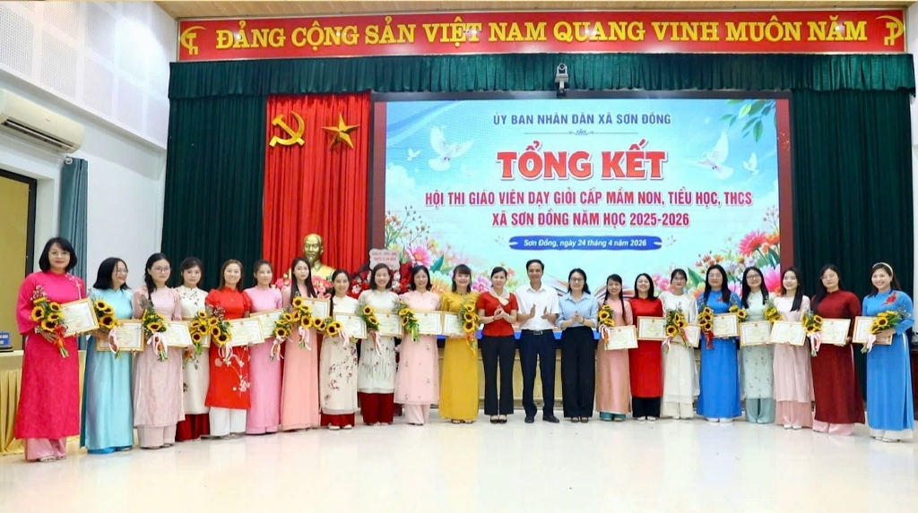 Giáo viên trường Tiểu học Vân Canh tham dự hội thi Giáo viên giỏi xã Sơn Đồng (Đợt 2)