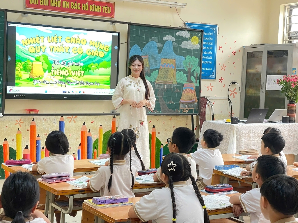 Giáo viên trường Tiểu học Vân Canh tham dự hội thi Giáo viên giỏi xã Sơn Đồng (Đợt 2)
