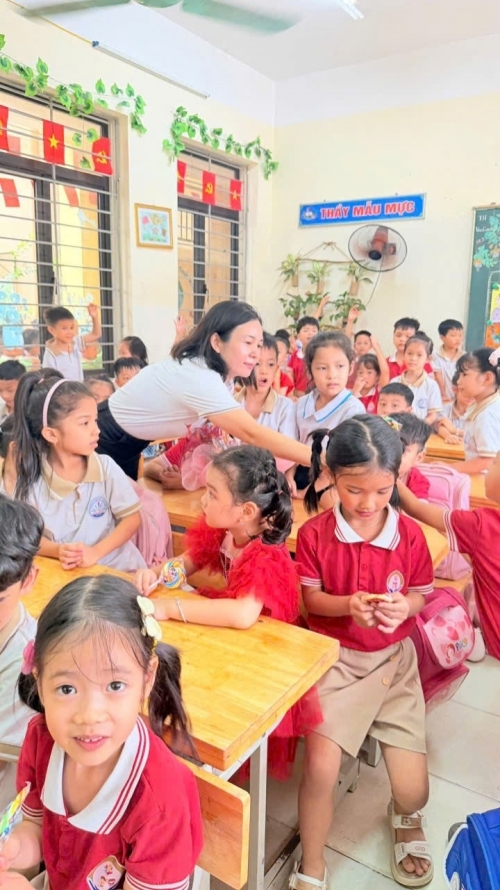 Chào đón các thiên thần nhỏ của trường Mầm non Vân Canh A, B đến thăm quan, trải nghiệm